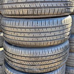 Set 215/55-17 Kumho 80% De Vida 