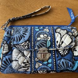 Vera Bradley Wrestlet 