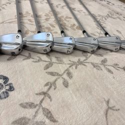 Taylormade P790 4-PW 