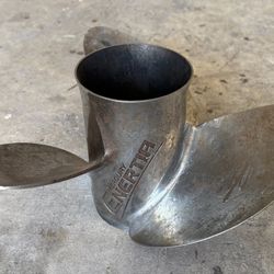 Used Mercury Enertia Boat Motor Propeller 48-898990 15P