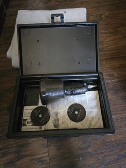 CUT OFF TOOL WITH CASE AND EXTRA CUT-OFF WHELS