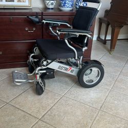 Electra 7 HD  Electric Wheelchair