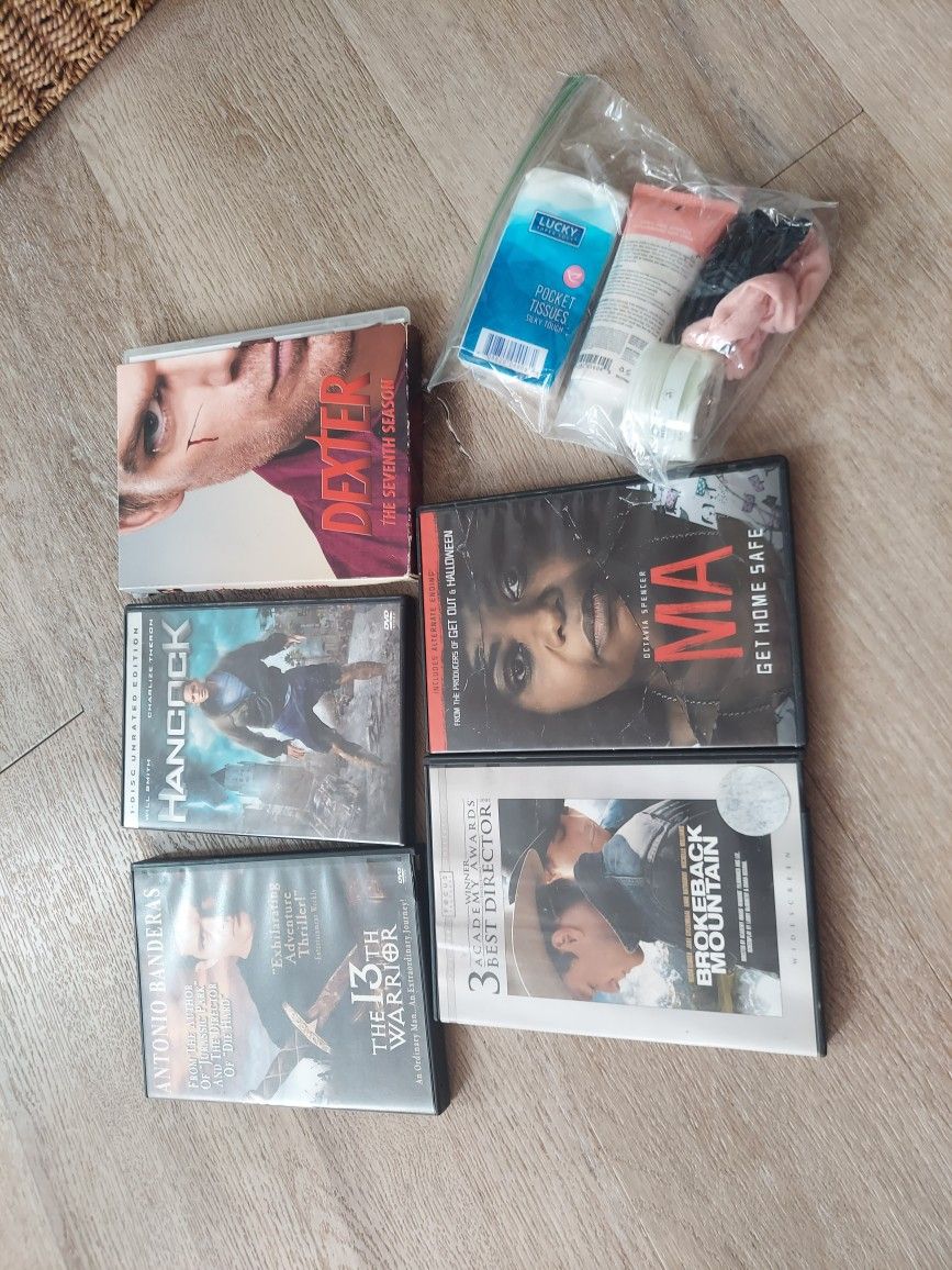 5 DVDs & Essential Bag