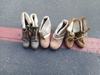 Women's boots.  Size 8