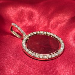 10k Yellow Gold Diamond Double-Sided Memory Pendant 5.50 ctw