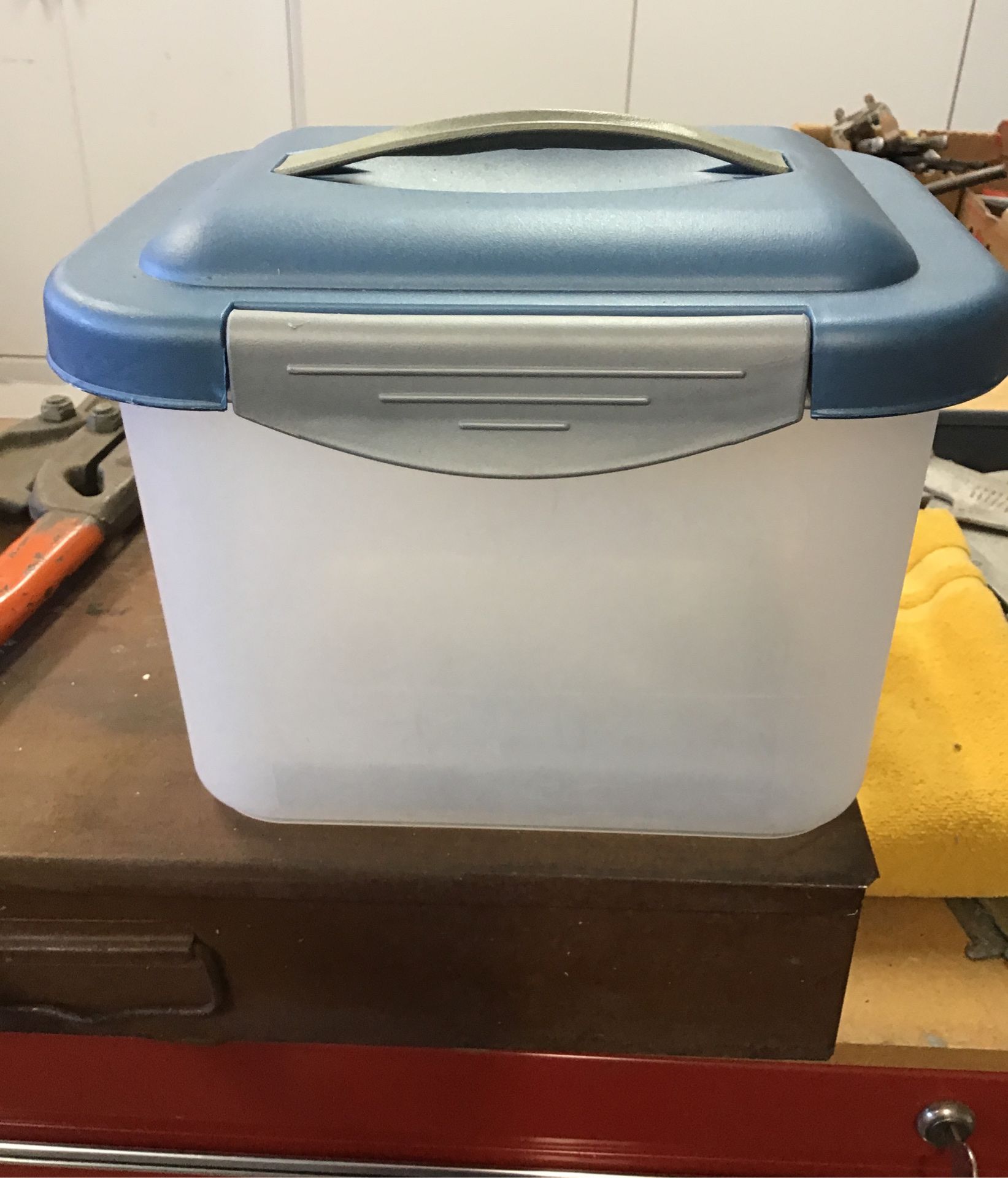 Storage container small