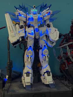 PG Gundam Unicorn Perfectibility Model Kit with LED Lighting