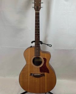 Taylor 114ce