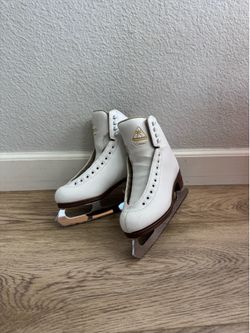 Jackson Excel ice skates