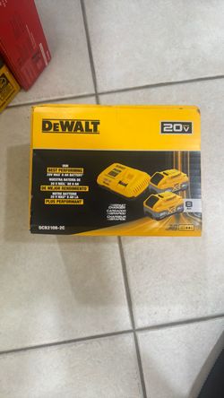 DEWALT 20V MAX 8Ah Battery & Charger Kit