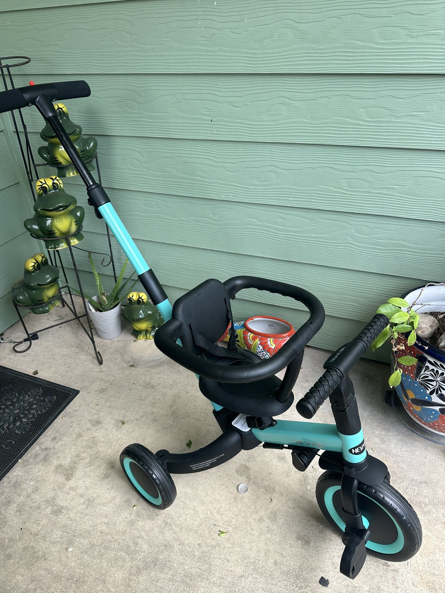 newyoo Toddler Tricycles