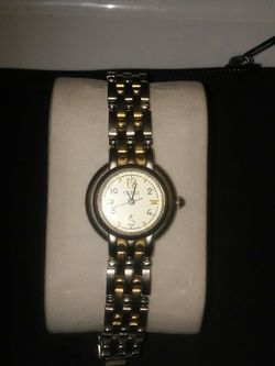 GUESS LADIES WATCH