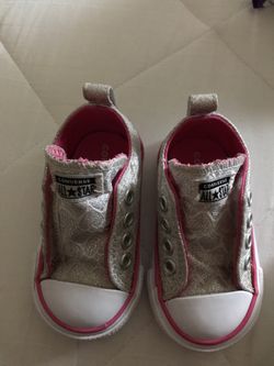 Baby girl converse
