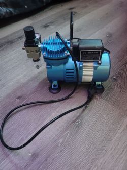 Air Compressor (Master Airbrush)