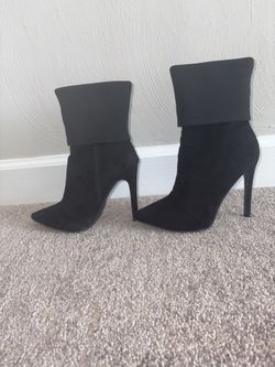 Black Booties Heels Suede -like Size 6