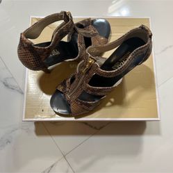 Michael Kors Tan Heels 