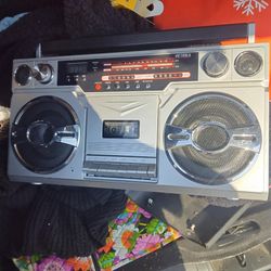 Victrola VBB-10-SLV 1980's 