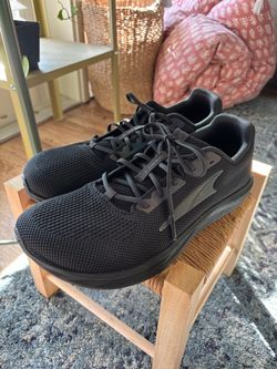 Altra escalante 4 men’s running shoe 10.5