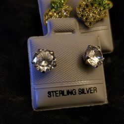 CZ  Silver Stud Earrings 
