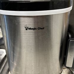 Magic Chef Ice Maker