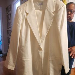 Brand new white 2 piece suit 