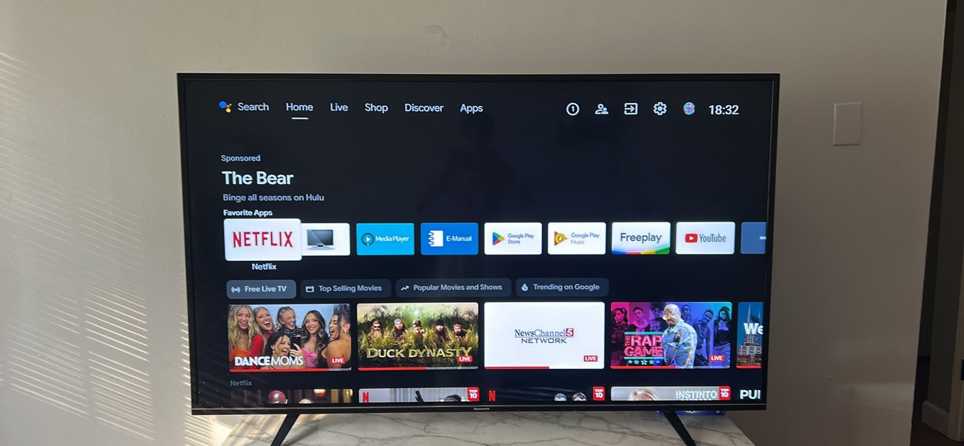 65 Inch skyworth TV