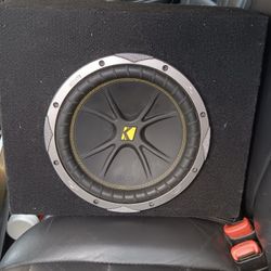 10" KICKER AND AMP  WORKS GOOD 