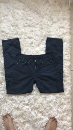 Levis 5 pocket chino navy size 30/32 great condition