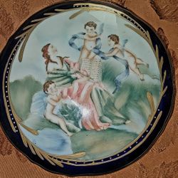 Porcelain Vanity Dresser Box / Powder Box