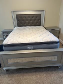 Queen bedroom set with box and mattress