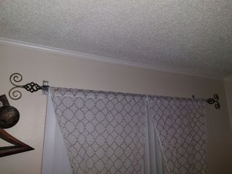 Curtain rod cortinero