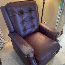 FREE - Broken Recliner (Must Pick Up)