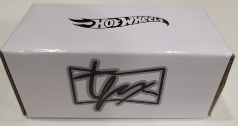 Hot Wheels Tanner Fox Porsche 911 GT3 Rs