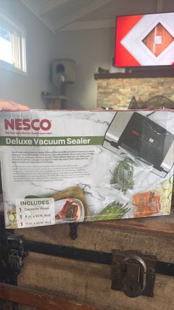 NESCO deluxe vacuum sealer