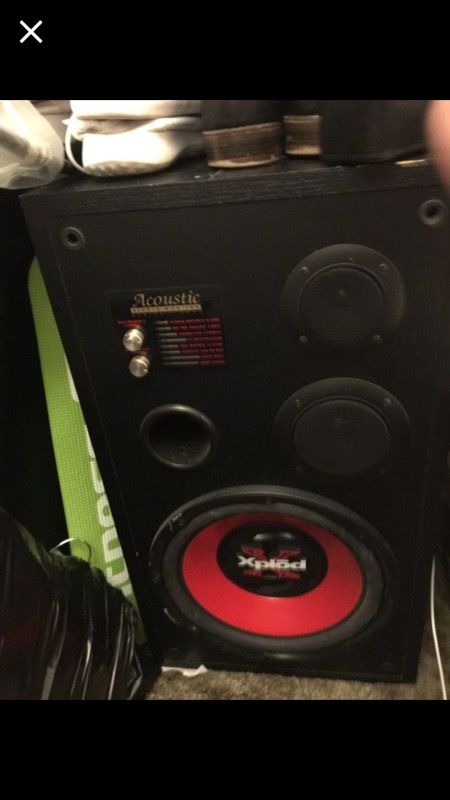 2 Sony speakers