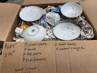 Various pieces of china