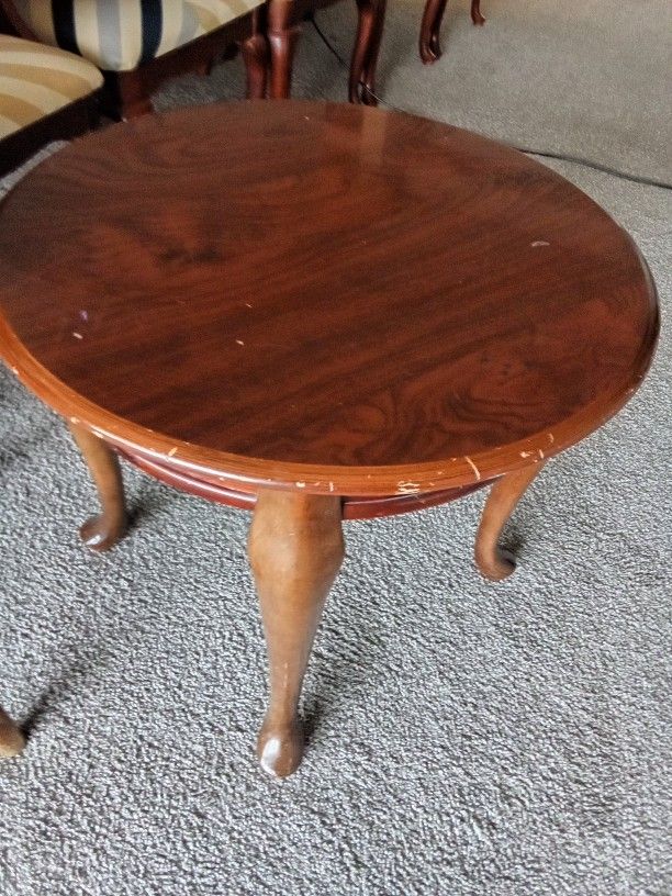 Wood Round Table