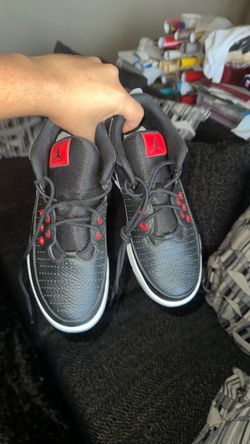 Jordan Max Aura 5 “black/cement”