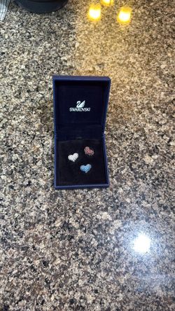 Vintage Swarovski Crystal 3 Heart Lapel Pin Set in Box
