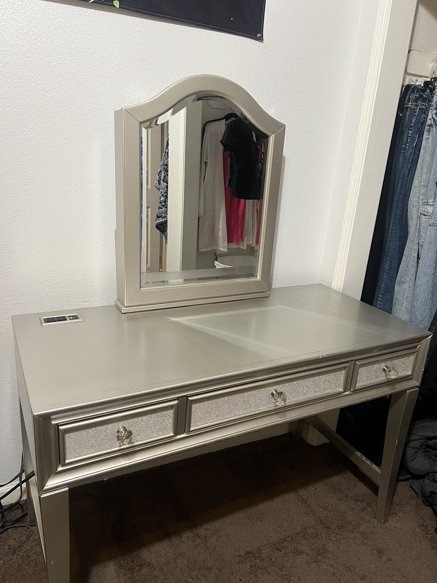 Vanity With Mirror Storage 