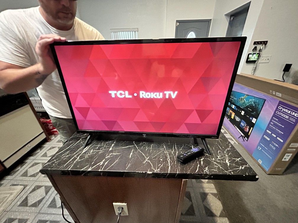 TCL 32" Roku TV