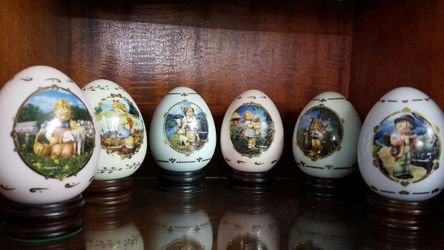 Porcelain egg collection