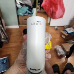 📡 **Arris SURFboard S33 v3 DOCSIS 3.1 Multi-Gigabit Cable Modem**  