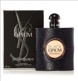 Yves Saint Laurent
Black Opium