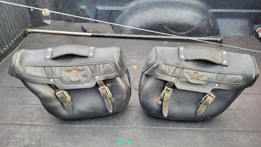 Harley Davidson Saddlebags & Brackets