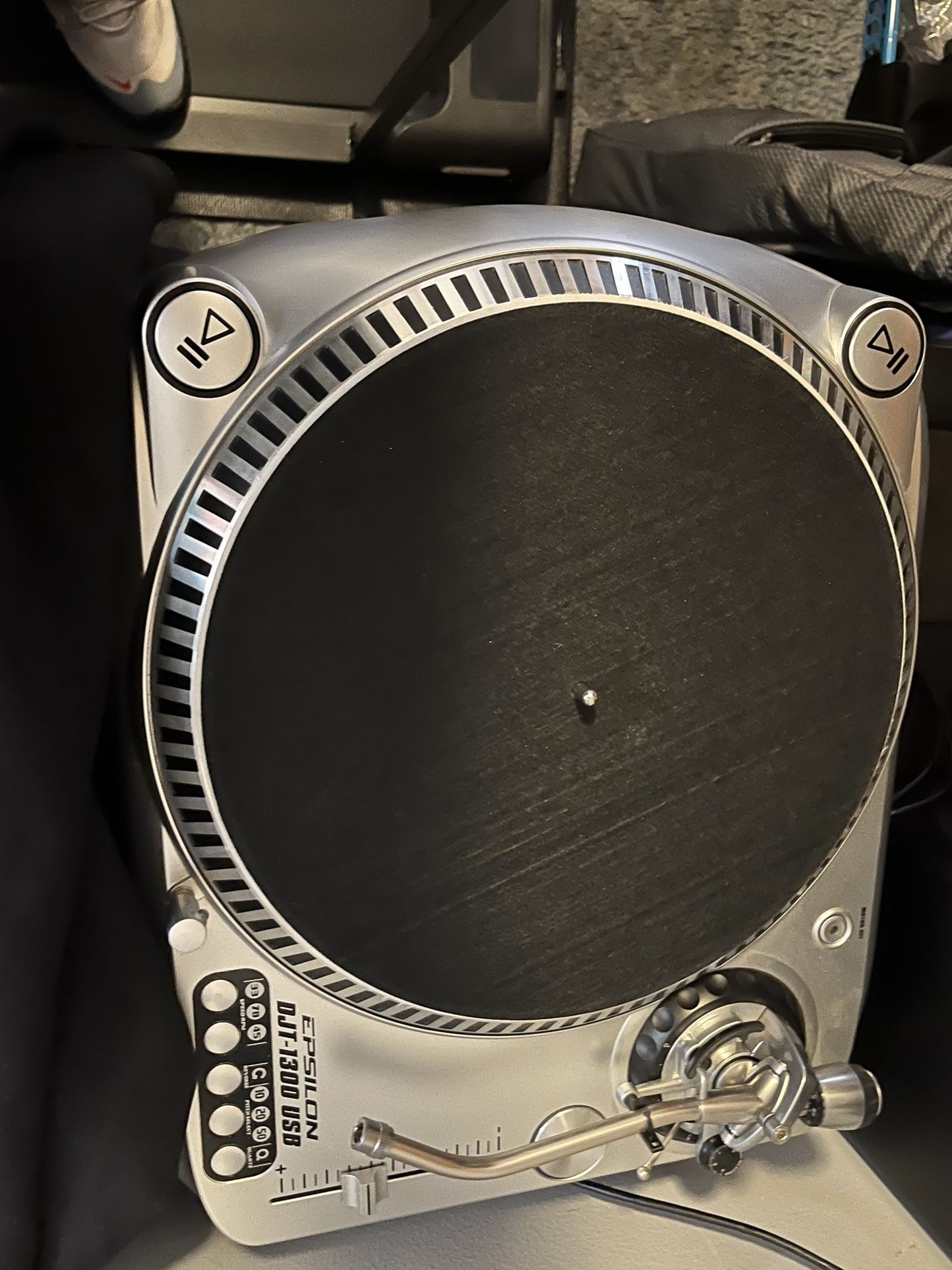 Pair of Dj turntables epsilon djt1300 Super oem Like technic 1200 High torque