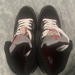 Jordan 5 Black Metallics