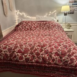 Pottery Barn~ Jane Reversible Quilt Full~ Queen