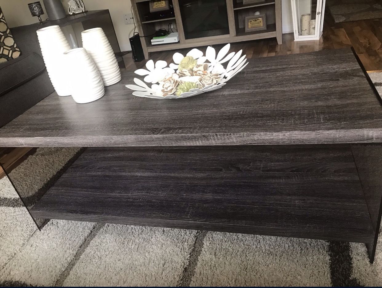 Stehle Coffee Table Set