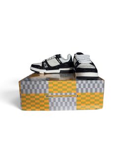 Louis Vuitton Trainer Low-Top Sneakers